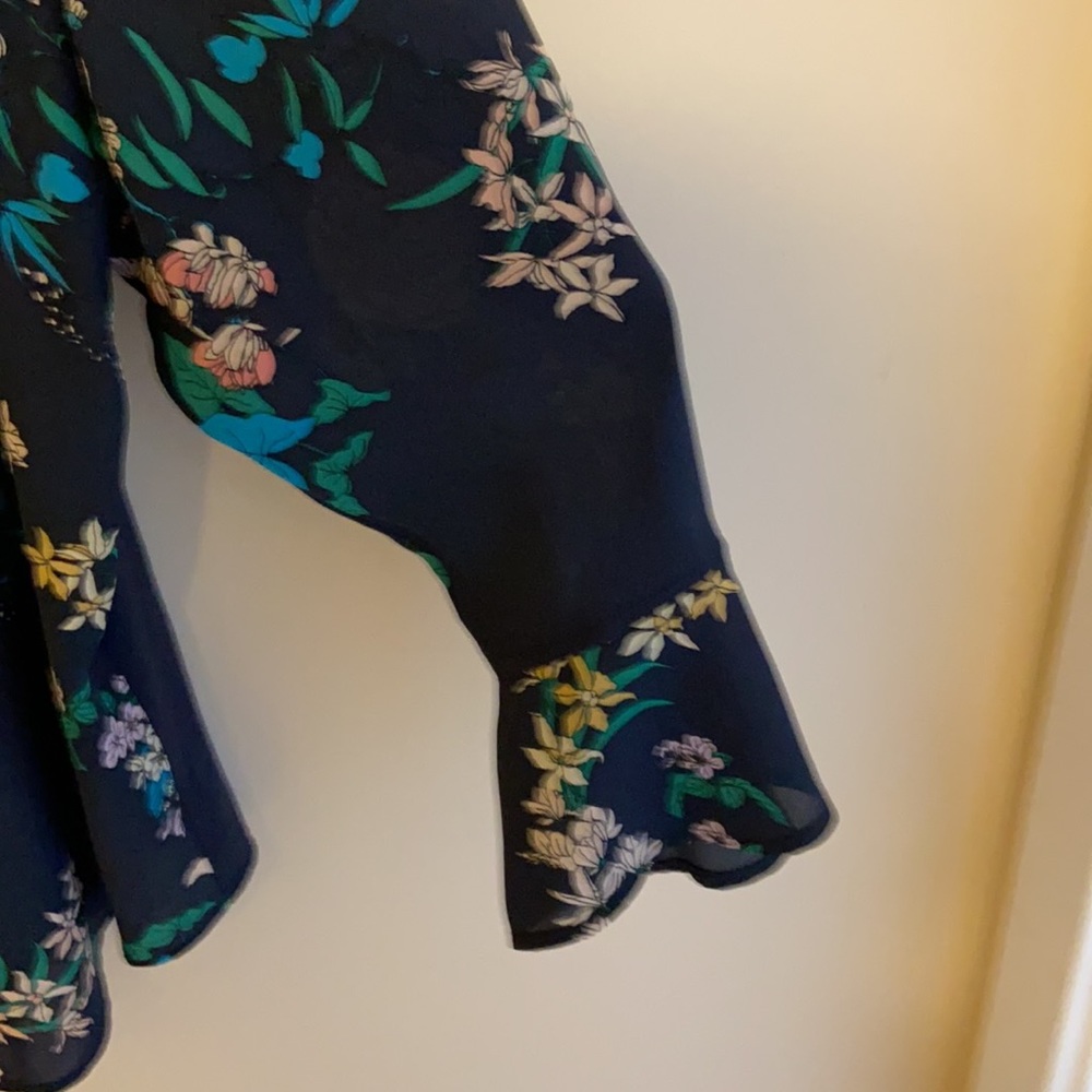 Blouse - Picture 3 of 4